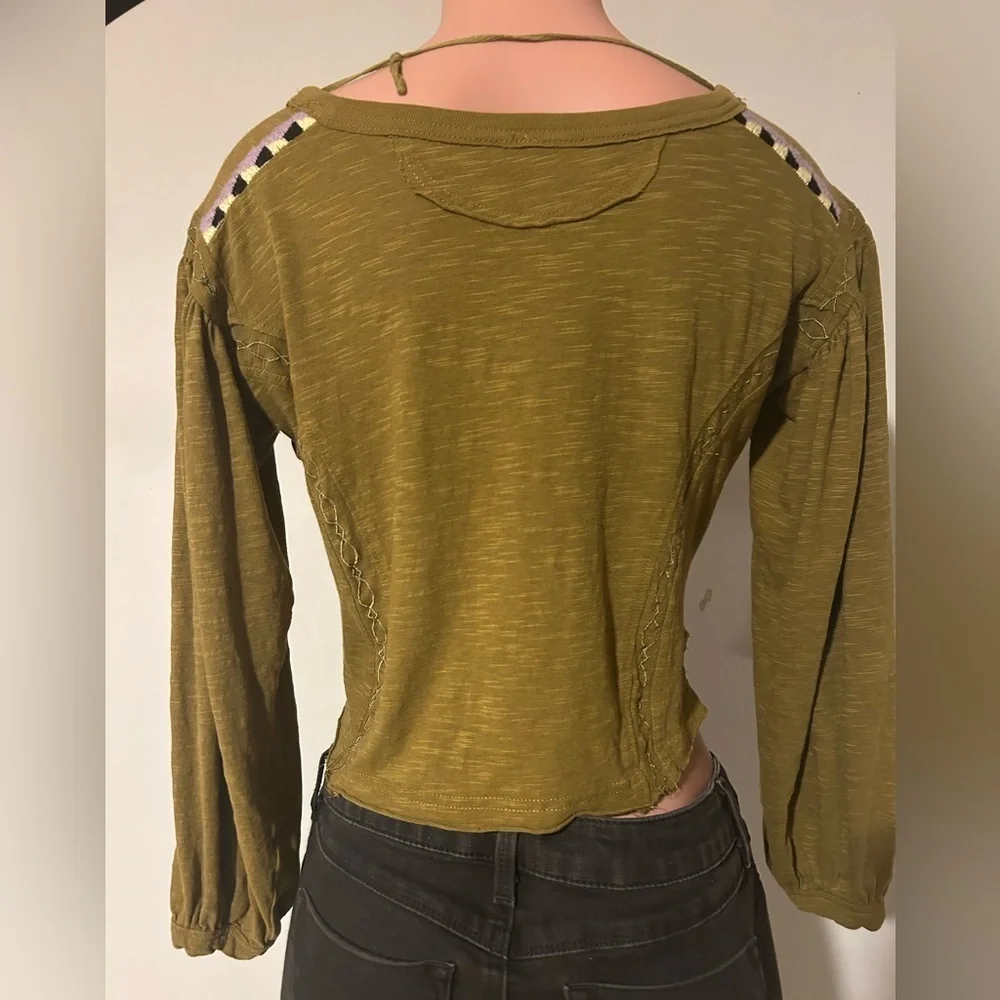 Free People Boho Moss Green Top Long Sleeve Embroidered Size XS
